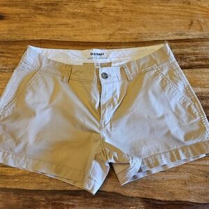 Old Navy Women's Khaki 3.5" Shorts